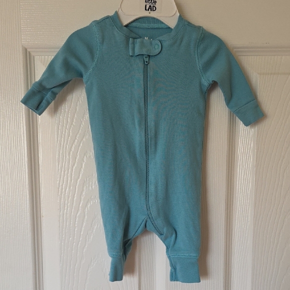 Newborn Bundle - Picture 6 of 16